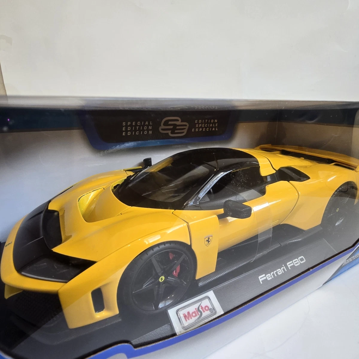 Ferrari F80 1:18 Scale Diecast Model Car Yellow Special Edition. New/Sealed