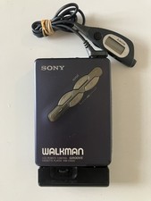 Sony Walkman WM EX600 Cassette Player, Battery Pack  Remote For Parts/Repair 
