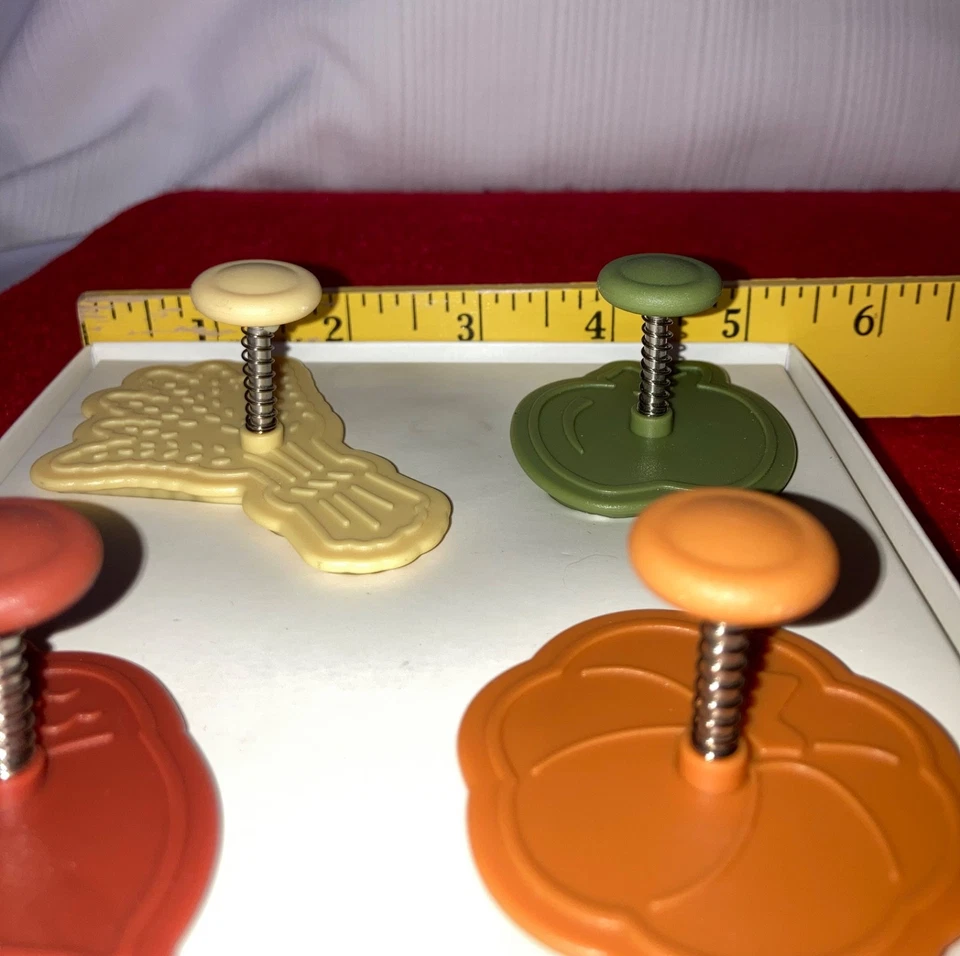 Williams Sonoma ACCIÓN DE GRACIAS Juego de cortadores de galletas piecrust pavo calabaza bellota Foto 4 de 4