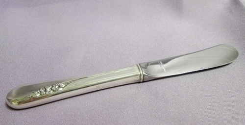 International Sterling Silver Hollow Handle Butter Spreader Blossom Time 5-7/8”
