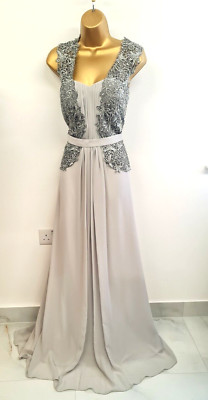 Langes Maxi-Abschlussball-Hochzeitskleid 12 UK Dynasty London Silber Georgette Spitze