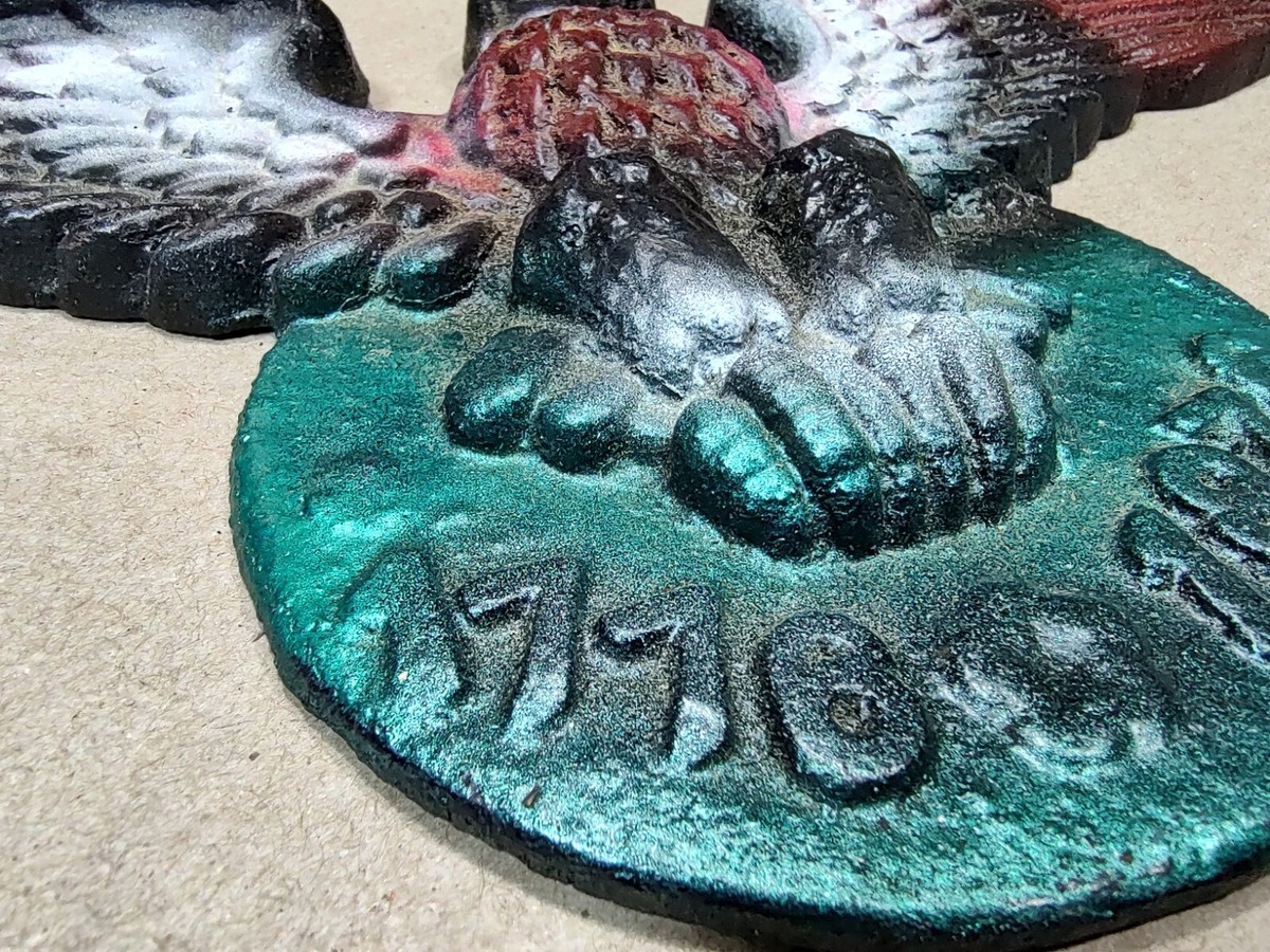 DECORATIVE 1776 - 1976 200 YEARS OF FREEDOM CAST IRON EAGLE DECORATIVE 1776 - 1976 200 YEARS OF FREEDOM CAST IRON EAGLE