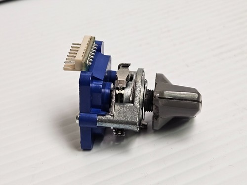 TOSOKU ROTARY SWITCH DPP03 022H20RCE - USED - Picture 4 of 5