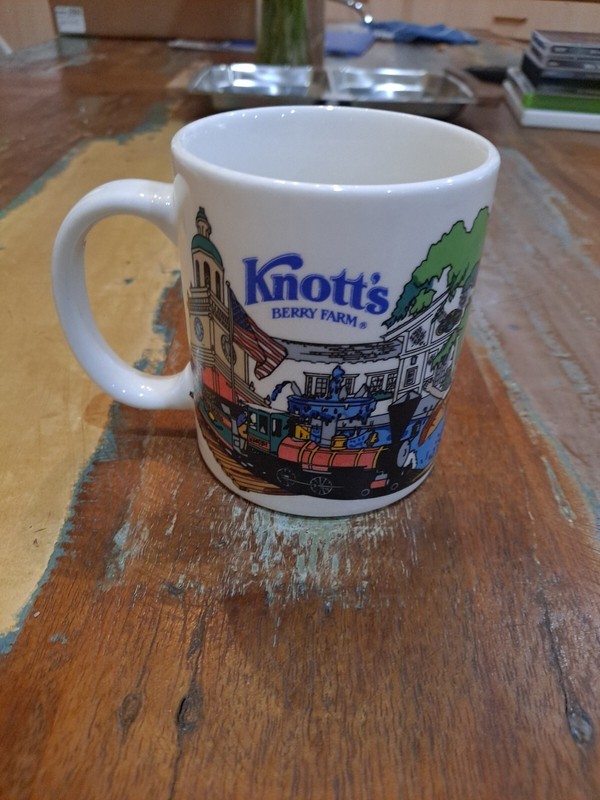 Vtg KNOTT'S BERRY FARM "Nancy" MUG COFFEE CUP 