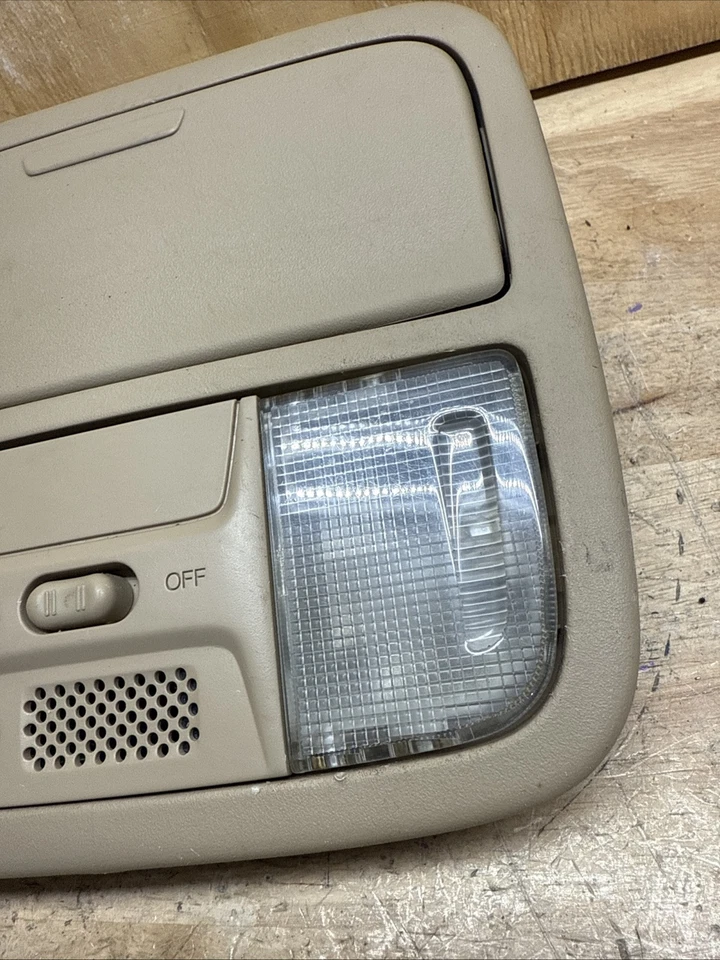 2003-2007 HONDA ACCORD OVERHEAD DOME LIGHT LAMP OEM - Imagem 3 de 4