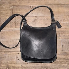 Vintage Coach 9135 Black Leather Slim Hippie Flap Saddle Bag Crossbody Purse
