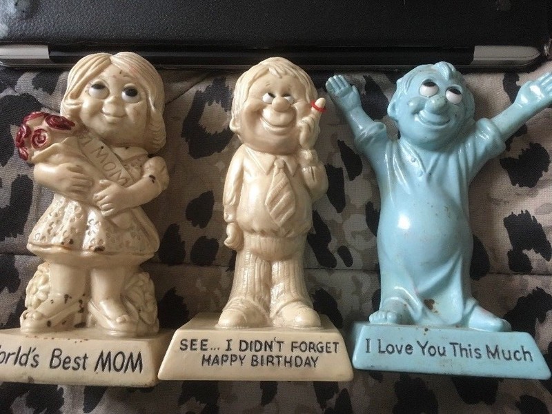 R & W Berries figurines Lot 3 plus bonuses