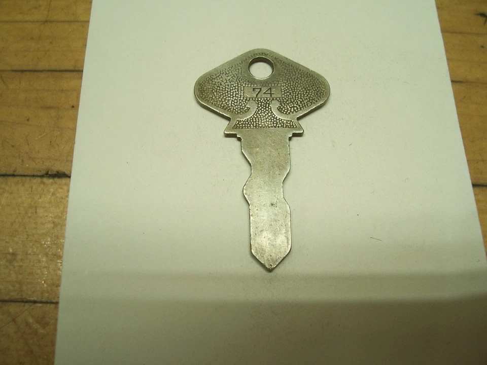 Llave Interruptor Encendido Vintage Script Ford Modelo T 74 Foto 2 de 2