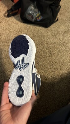 Mens nike kyrie infinity tb (DO9616 400) no box size 8.5  display picture 3