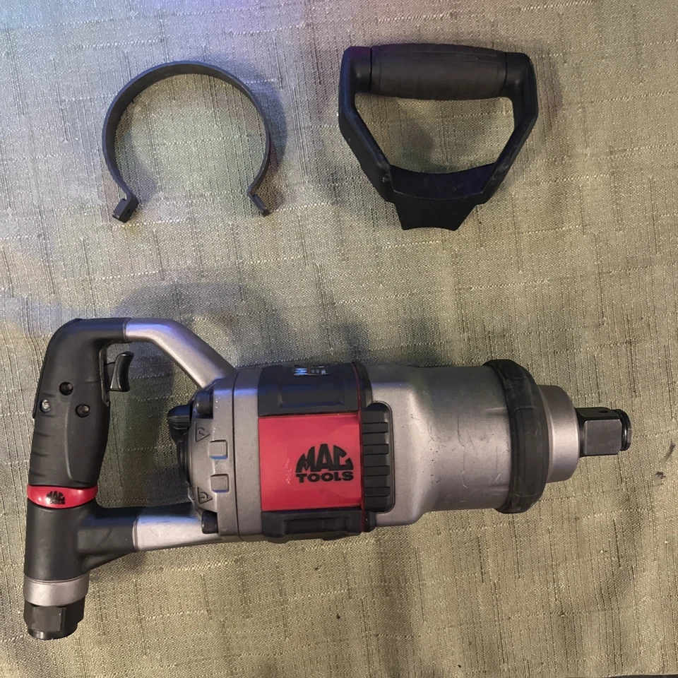 Mac Tools 1" Drive D-Handle Air Impact Wrench w/Flush Anvil - Image 2 of 4