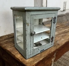 Antique Fisher Scientific Co, Eimer & Amend Laboratory Metal & Glass Cabinet 