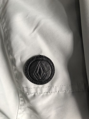 Volcom Utility Jacket Women’s Waterproof Light Green Button And Zipper Enclosure - Picture 8 of 10
