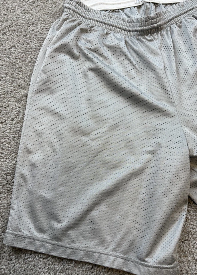 复古 Champion Carolina Panthers 男式短裤大号网眼健身房训练 80 年代 90 年代 — 第 2/4 张图片