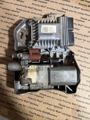 2014-19 CORVETTE C7 REAR DIFF DIFFERENTIAL LOCKING CONTROL MODULE & PUMP LCD OEM
