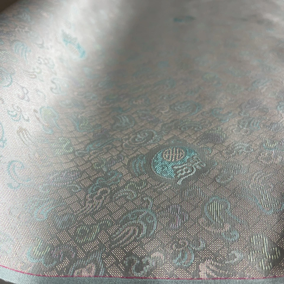 SILK MULTICOLOR FABRIC 6 Yards x 22 Inches Wide or 216 Inches x 22 Wide - Image 2 of 4