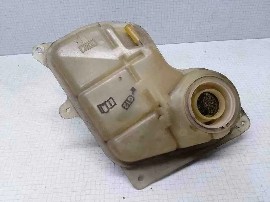 Depósito De Refrigerante Con Sensor Para Audi A4 B6 B7 | 8E0121403A | 2001-2008 | Modelo 8E2 8EC 8E5 8H