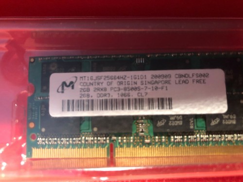 2GB Micron MT16JSF25664HZ-1G1D1 DDR3 2RX8 PC3-8500S Memory RAM - Picture 2 of 6