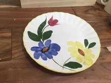 Sun Bouquet Blue Ridge Southern Pottery Dinner Plate  9.5'Red Blue Yellow Flower