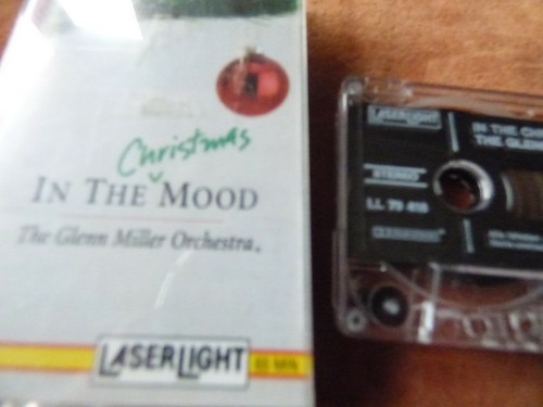 AUDIO CASSETTE- IN THE CHRISTMAS MOOD- BY THE GLEN MILLER ORCHESTRA - Picture 2 of 5