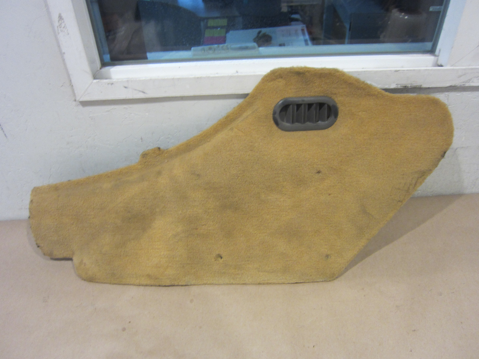 Maserati 4200 Spyder  - RH Tunnel Side Cover (Beige) - P/N 66731400