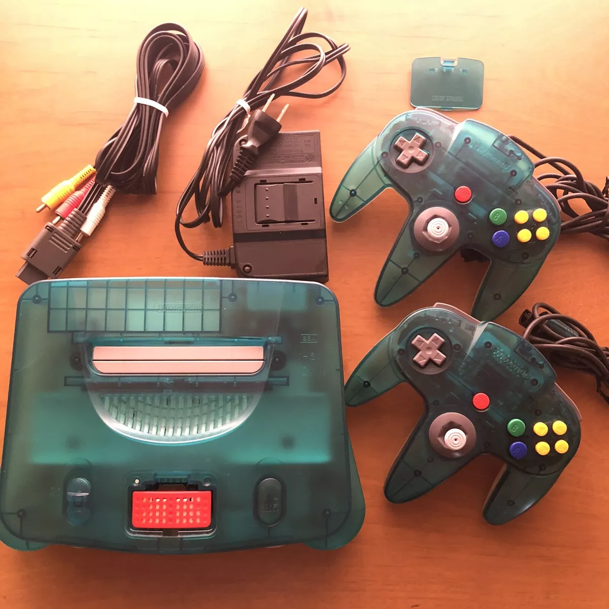 Nintendo 64 N64 Clear Blue Console 2Controllers Cable Exp Pac REGION FREE
