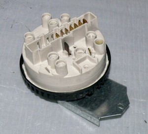 3065072 AB0 2948 Ersatz Niveauschalter Druckschalter Druckwächter Waschmaschine