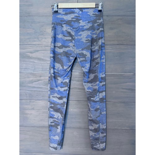 Bombshell Sportswear Blue Silver Camo Leggings V Cut Front - Picture 3 of 6