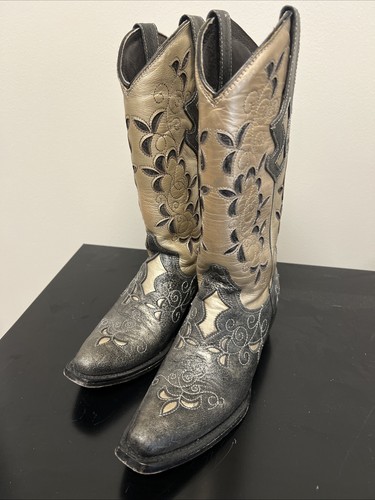 Leather Cowgirl Boots Size 8B, Made In Mexico