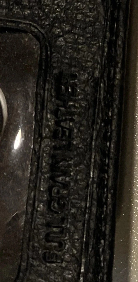 NUEVO CON ETIQUETAS DKNY Cartera Triple de Cuero Grano Completo Negra con Juego de Caja de Regalo de Metal Foto 4 de 4