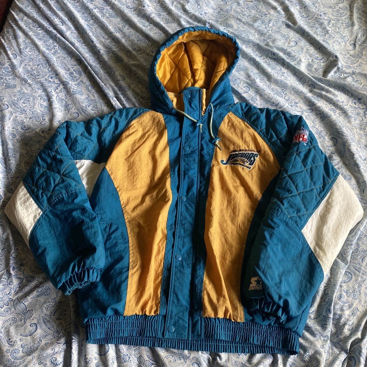 VTG Starter 90s Jacksonville Jaguars Pro Line Banned Logo VTG Starter 90s Jacksonville Jaguars Pro Line Banned Logo