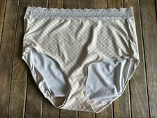 Vtg Barely There M/6 Nude Polkadot Lace Trimmed Brief Panties