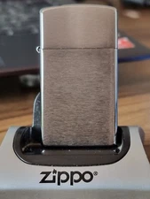 SLIM BRUSHED CHROME ZIPPO LIGHTER (1600) BNIB