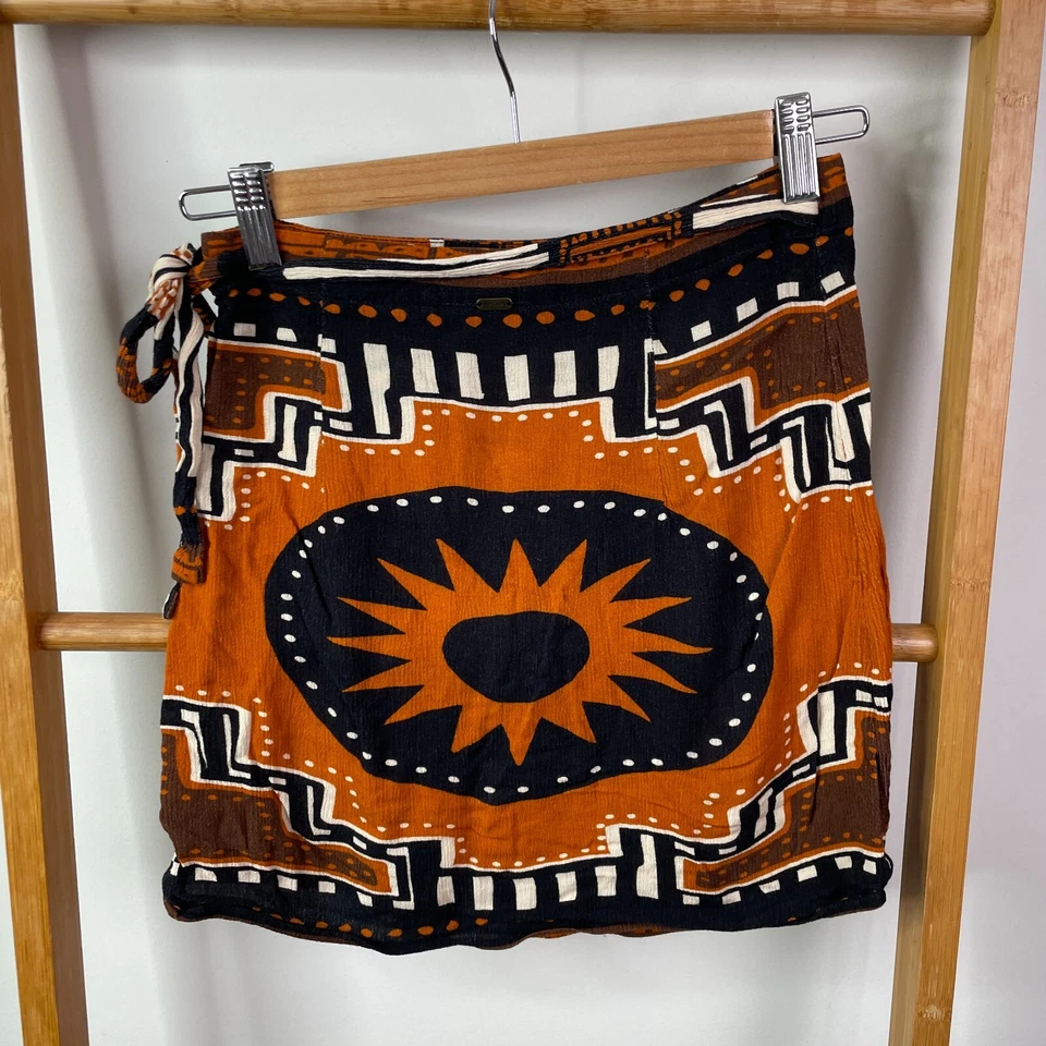 Falda Rip Curl Pacific Dreams para mujer 2XS marrón negra hippie verano mini envoltura Foto 4 de 4