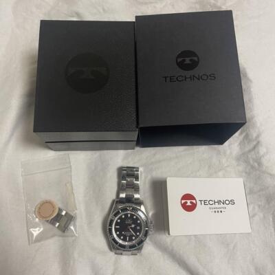 【稼働品レア】TECHNOS 1900 メンズ腕時計　クォーツ　シルバーカラー TECHNOS テクノス 1900 ラウンド メンズ 去る クォーツ 腕時計