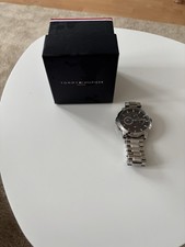 Tommy Hilfiger Multi Zifferblatt Quarz Uhr für Herren mit Edelstahl