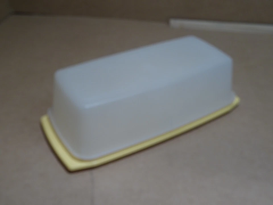 Ancienne Boite à Gateaux Tupperware Complète - Photo 2/3