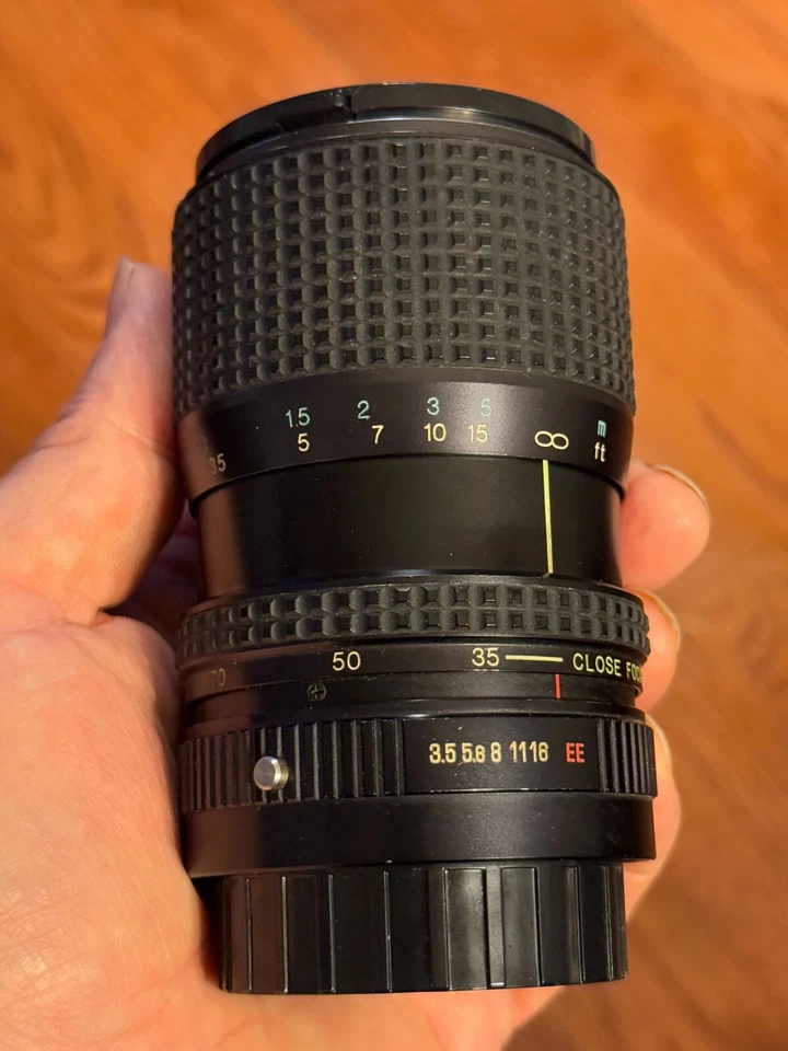 Tokina RMC 35-70mm f/3.5 Manual Zoom Lens for Konica, WITH MACRO option, Rare - Image 3 of 4