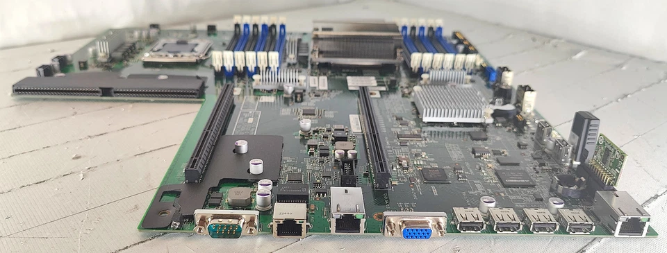 Lenovo SX52400RN PBT-SX52400 Server Motherboard 10102-1 03X4425 with 1x Heatsink - Image 4 of 4