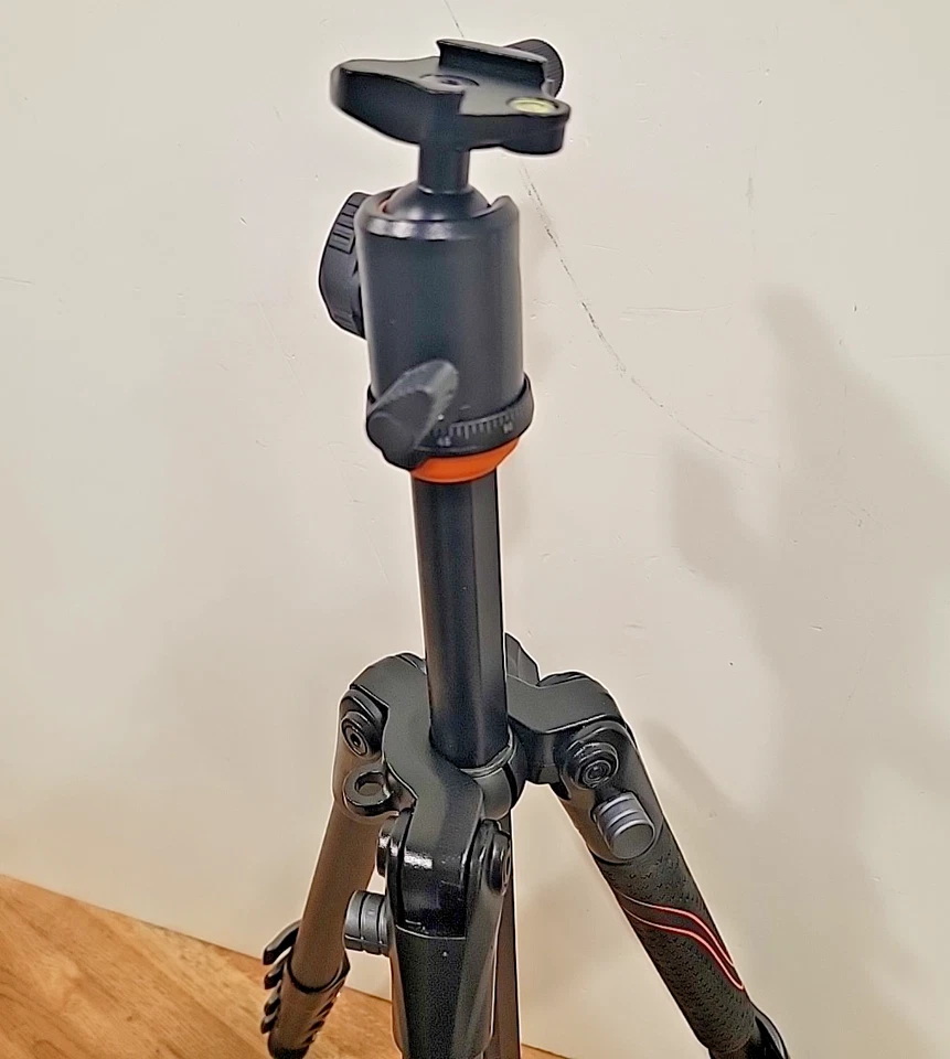 Vanguard VEO 235AB Aluminum Tripod with Ball Head and Bag - Image 4 of 4