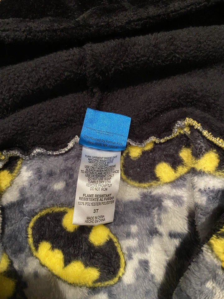 Albornoz con capucha Batman 3T para niños pequeños  Foto 2 de 4