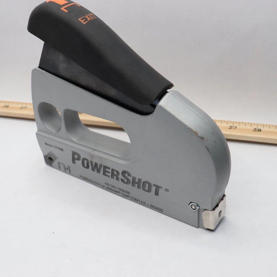 Sujetador de flecha para grapadora PowerShot resistente 5700M Foto 4 de 4