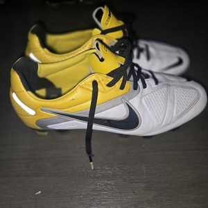 Nike CTR360 Maestri II Elite  US 8 Football Soccer Cleats Rare 2010 