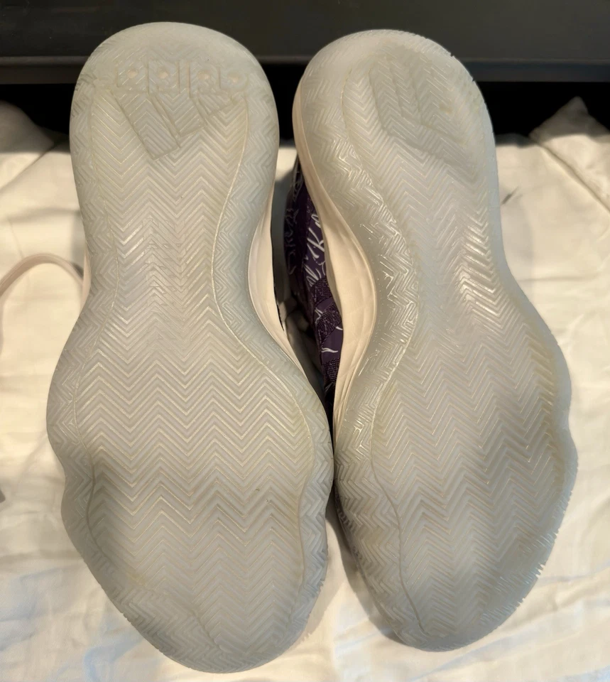 Dame 6 “Weber State” Men’s Size 11. New With Tag And Box. Purple And White - Image 4 of 4