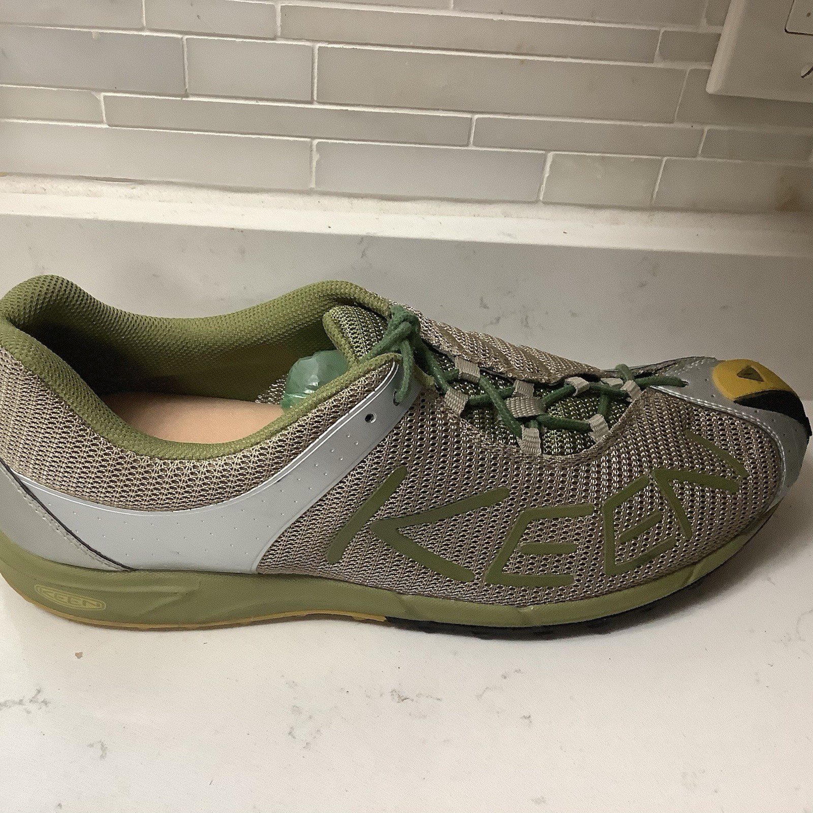 Scarpa da trail running Keen uomo A86 oro verde giallo sneaker asimmetrica pizzo taglia 13