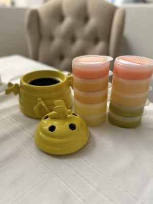 Gold Canyon Candles Bee   Hive Warmer with 10 pods! New