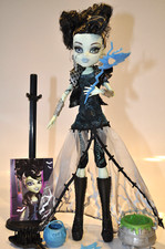 Monster High Ghouls Rule Frankie Stein Fashion Doll-X3714-2012-Exc Unplayed Cond