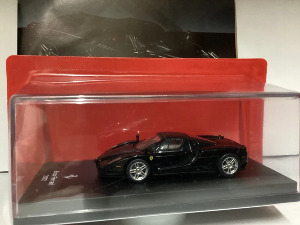 FERRARI ENZO FERRARI 2002 1/64, die-cast + BOOKLET, Centauria, Limited edition - Immagine 2 di 4