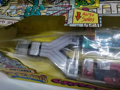 Matchbox Connectables Crazy Limo’s CN 340 1991 Cat In Booth & Lady In Pool NEW - Picture 5 of 15