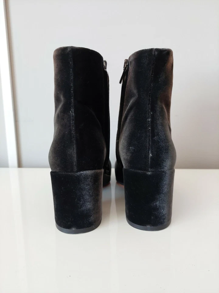 Vince Women's Blakely Velvet Block Heel Booties Graphite 6.5M - Image 4 of 4