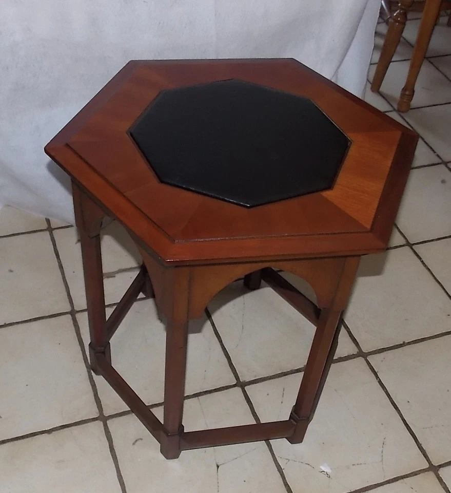 Mesa auxiliar/soporte para plantas góticas Cherry Mid Century (PS108) Foto 3 de 4